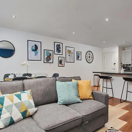 Lejlighed 3 Bedroom, En - Perfect For Groups!