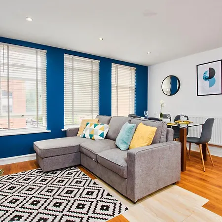 3 Bedroom, En - Perfect For Groups! Leeds (West Yorkshire)