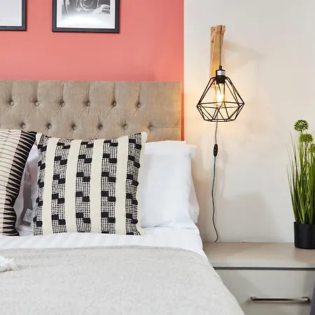 3 Bedroom, En - Perfect For Groups! *