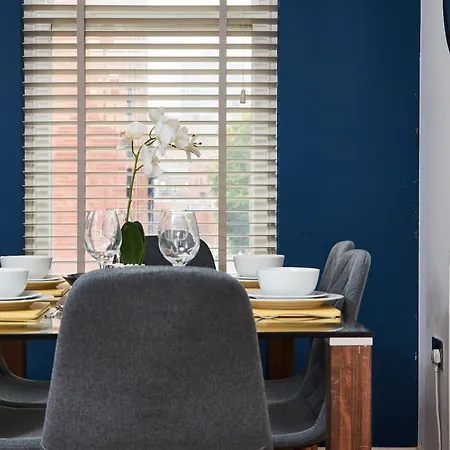 3 Bedroom, En - Perfect For Groups! Apartman Leeds