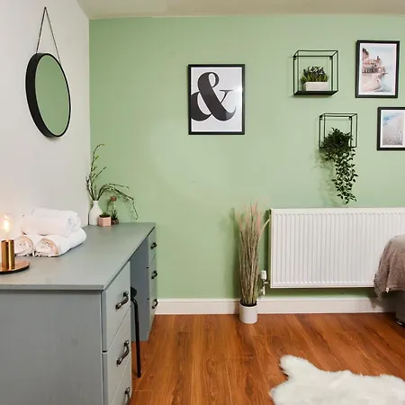 3 Bedroom, En - Perfect For Groups! Apartman Leeds