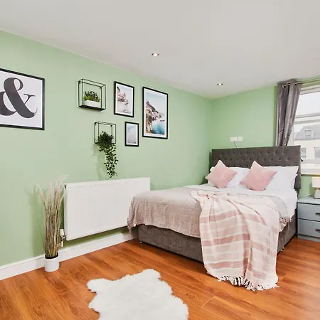 Apartman 3 Bedroom, En - Perfect For Groups! Leeds